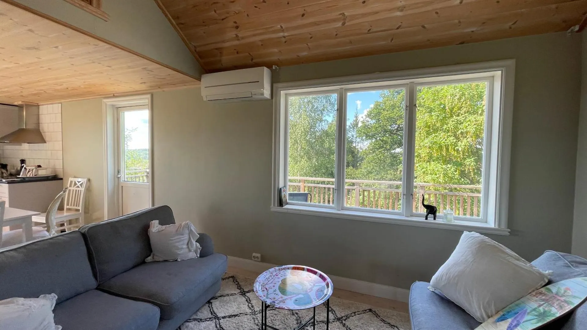 Chalet Hawk Path Danderyd